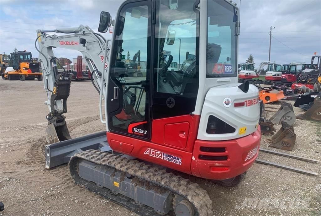 Takeuchi TB235-2 Minikaivukoneet < 7t