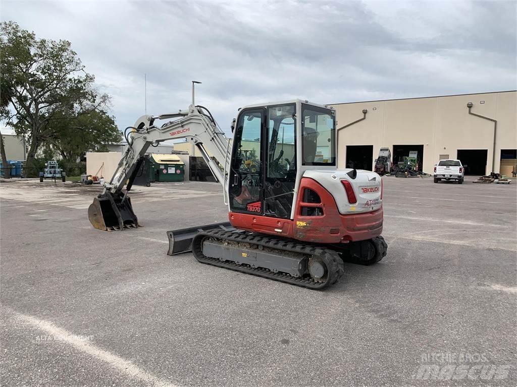 Takeuchi TB370 Telakaivukoneet
