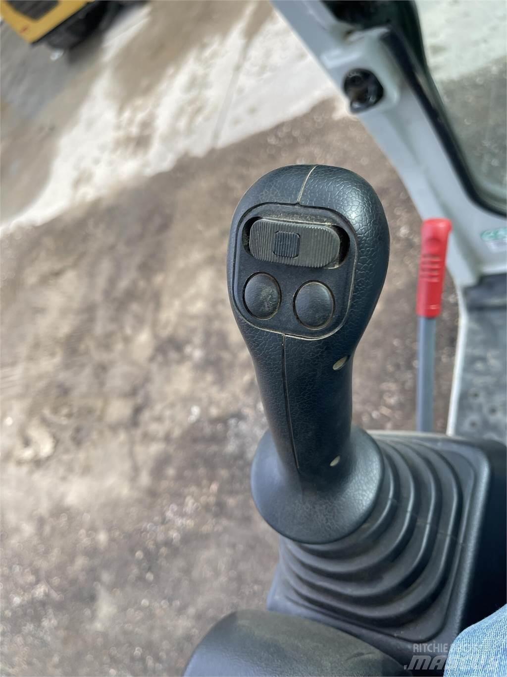 Takeuchi TB370 Telakaivukoneet