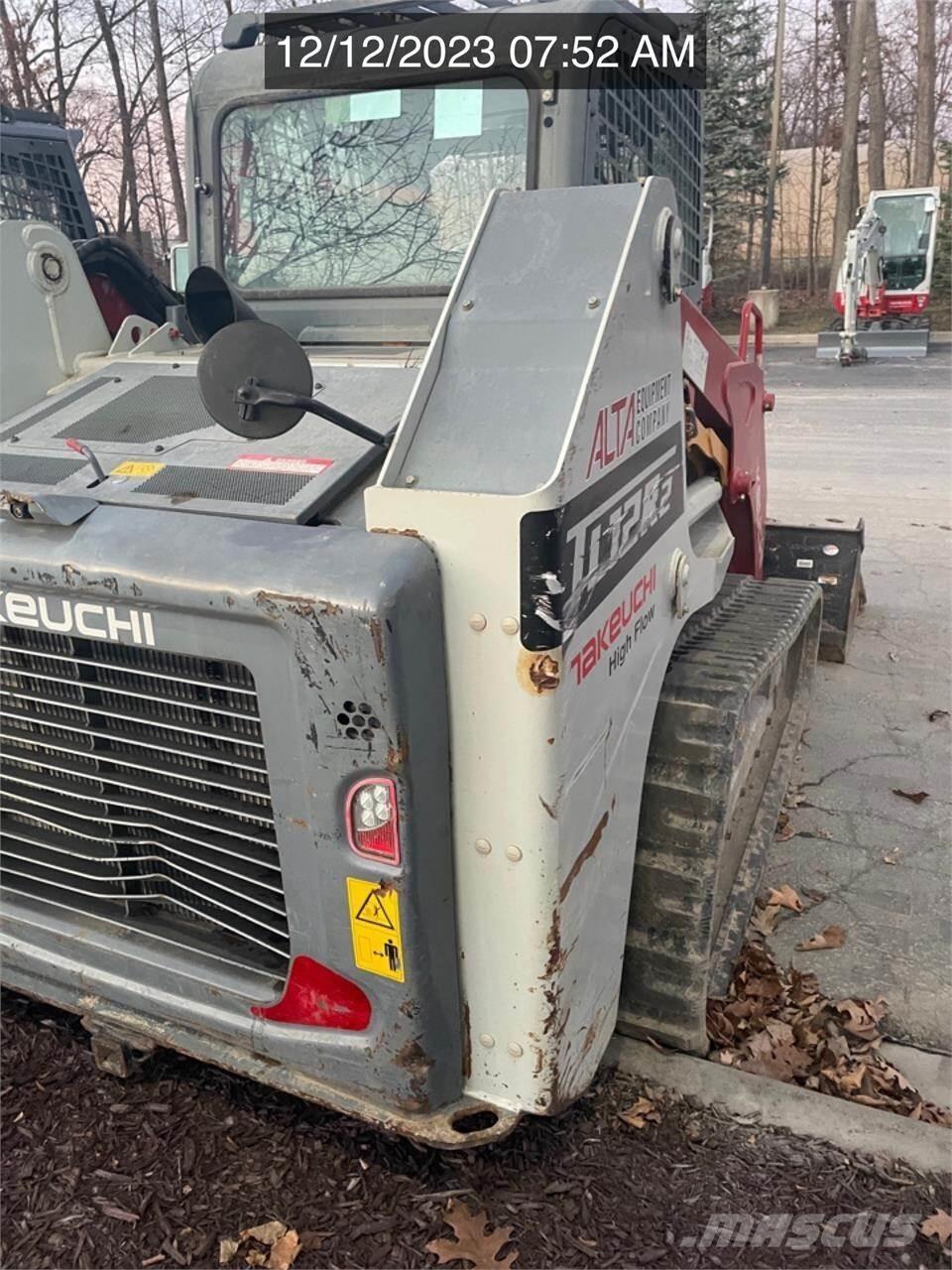 Takeuchi TL12R2 Liukuohjatut kuormaajat
