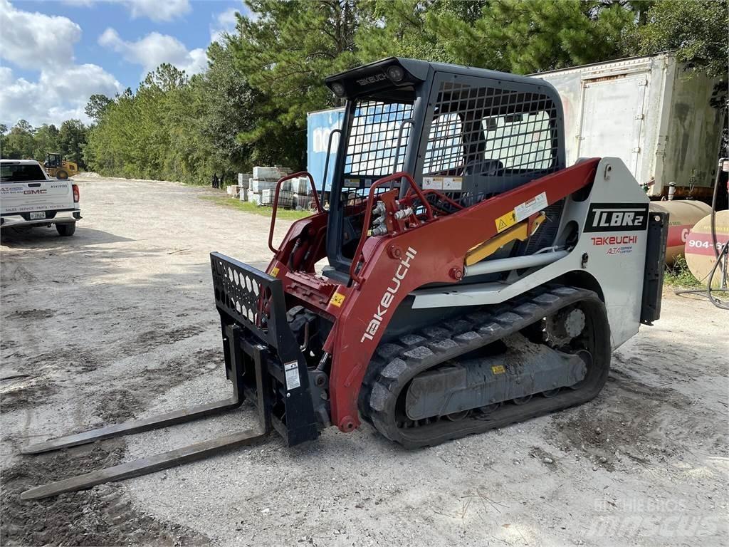 Takeuchi TL8R2 Liukuohjatut kuormaajat