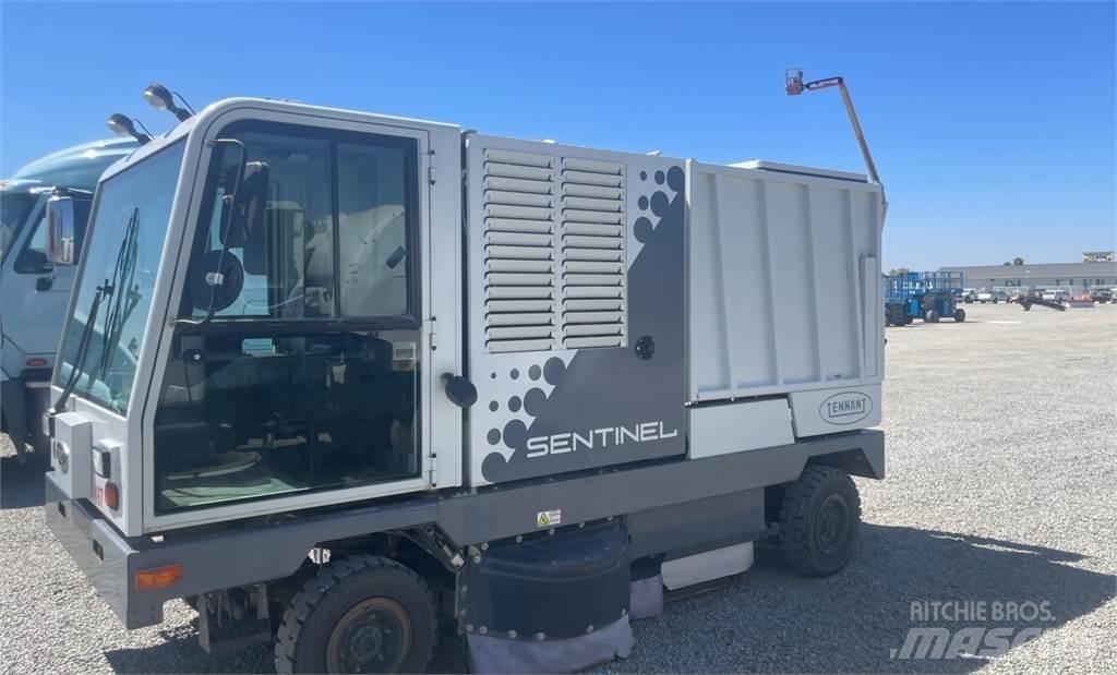 Tennant SENTINEL Lakaisukoneet