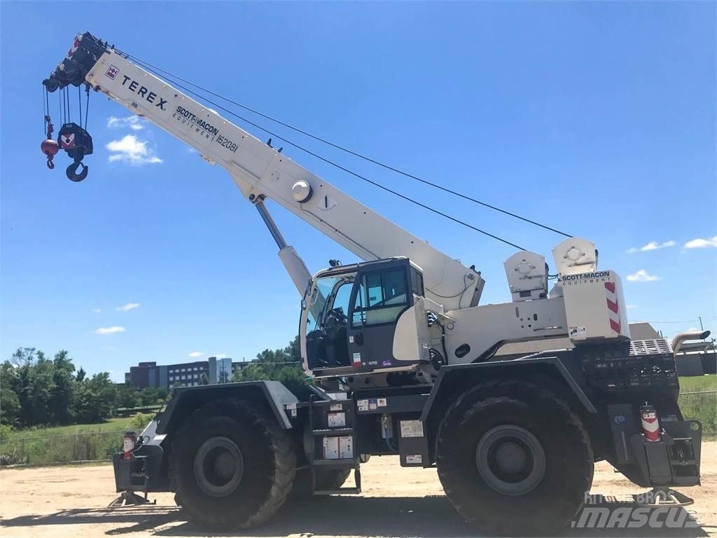 Terex RT670 RT-nosturit
