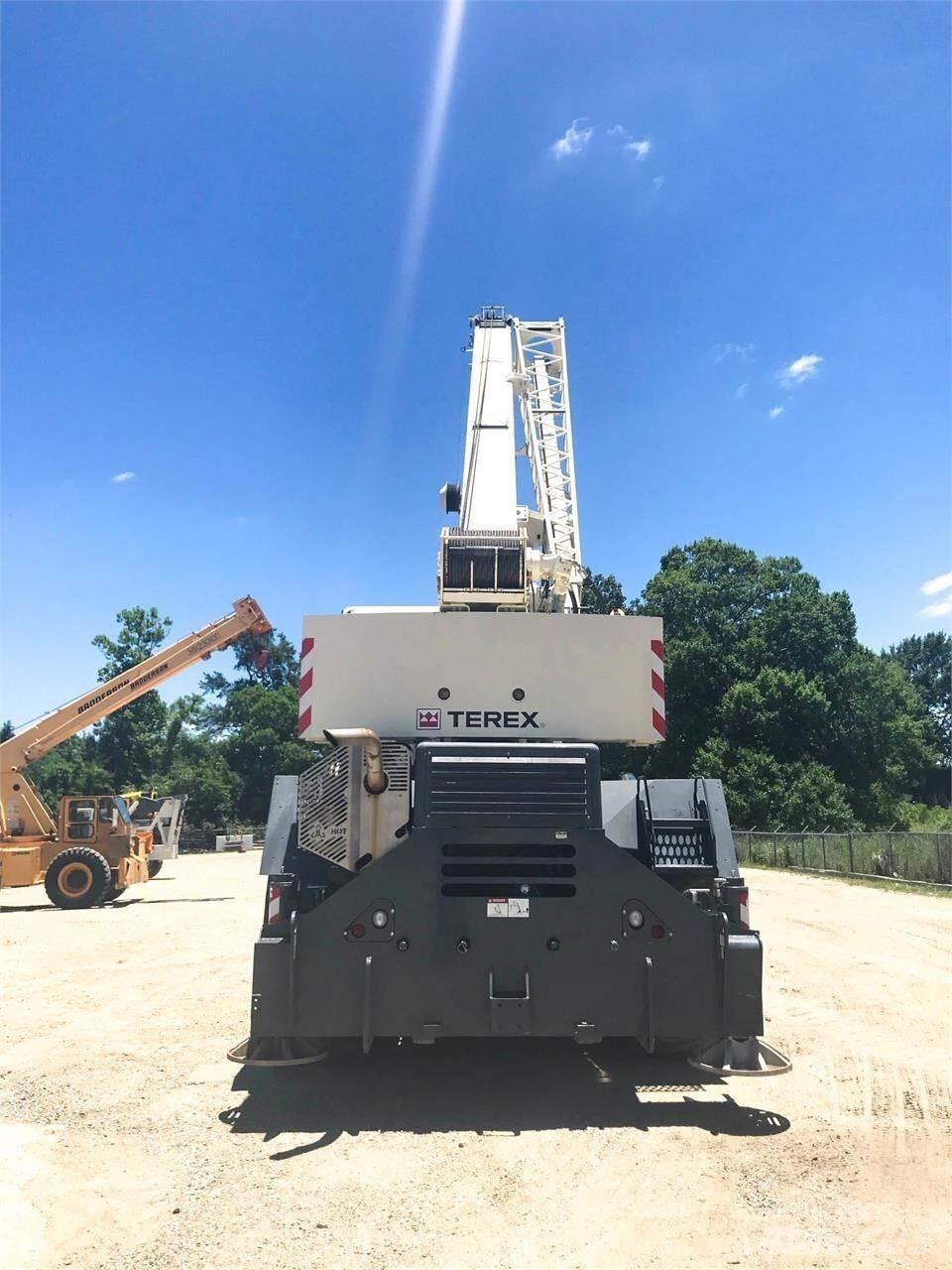 Terex RT670 RT-nosturit