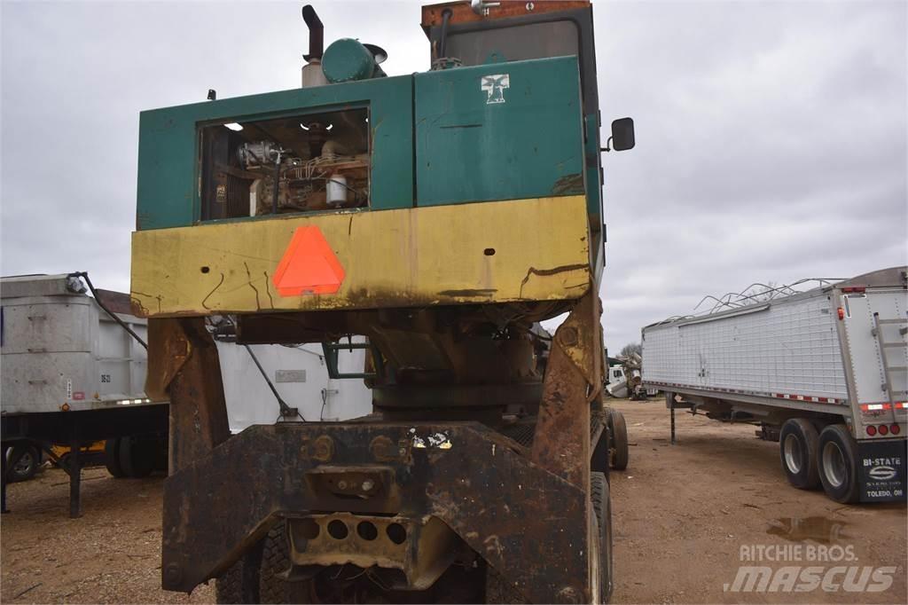 Timberjack 330 Metsäperävaunut