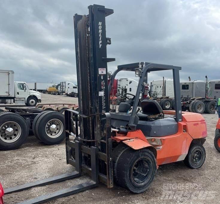 Toyota 7FDU45 Muut haarukkatrukit