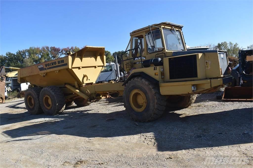 Volvo A25 Dumpperit