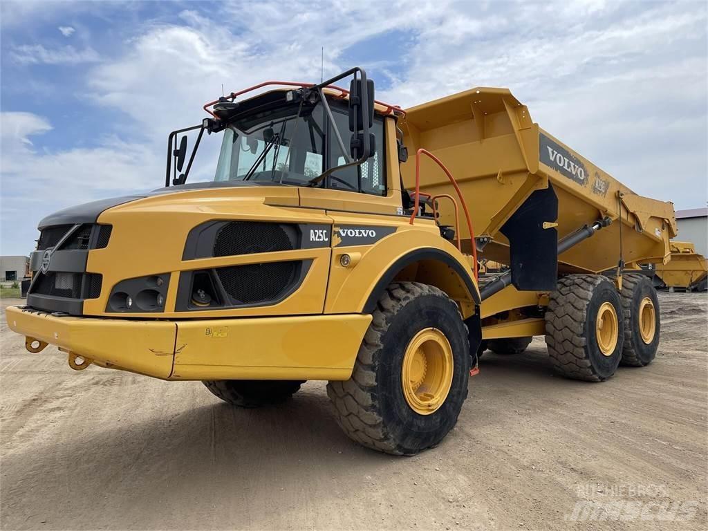 Volvo A25G Dumpperit