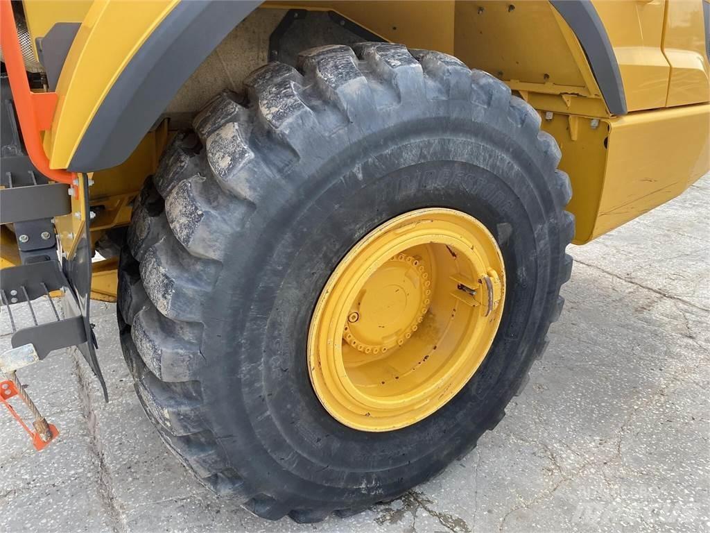Volvo A25G Dumpperit