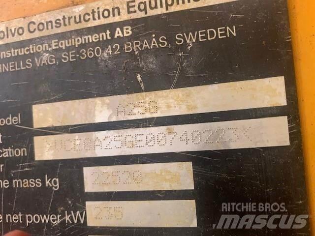Volvo A25G Vesisäiliöautot