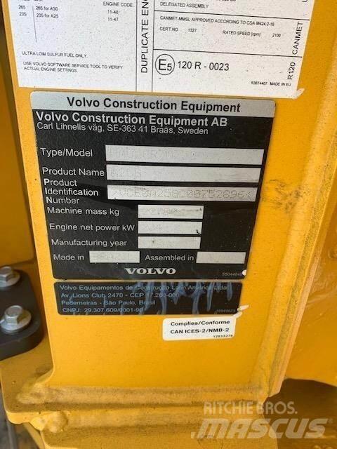 Volvo A25G Dumpperit