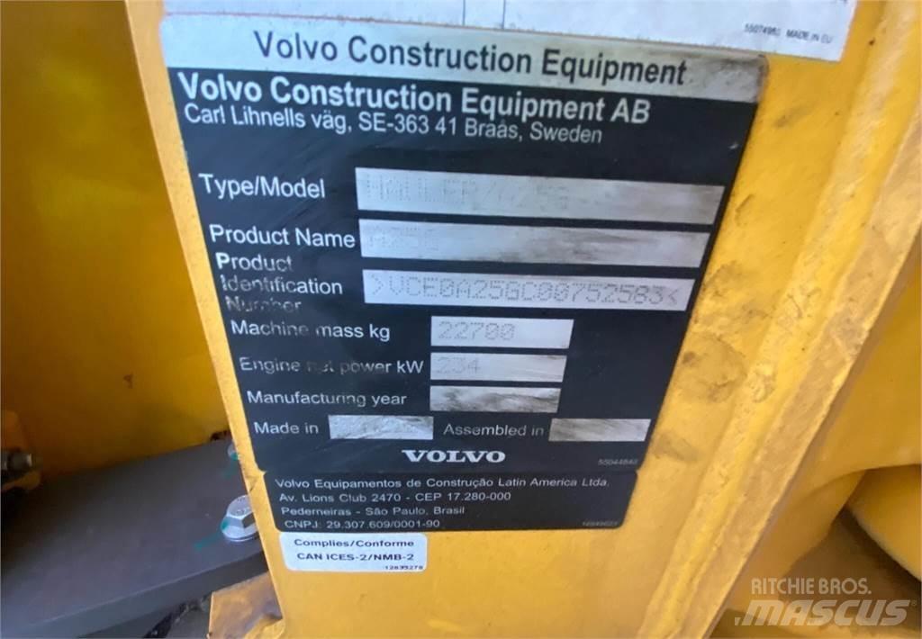 Volvo A25G Dumpperit