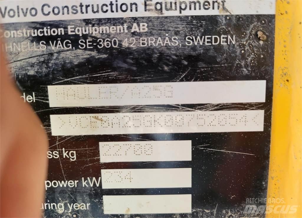 Volvo A25G Dumpperit