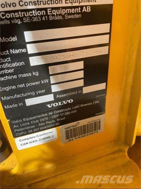Volvo A25G Dumpperit