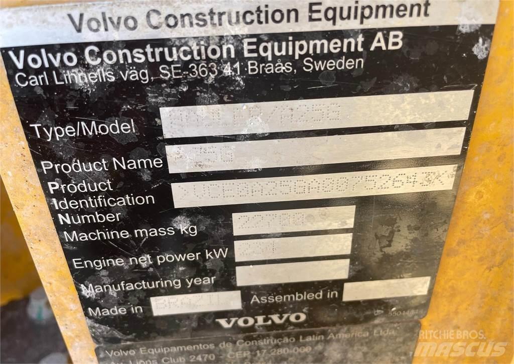 Volvo A25G Dumpperit