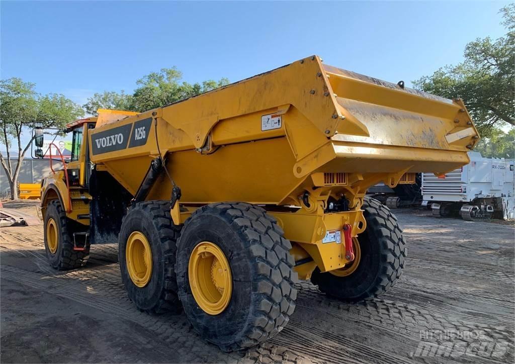 Volvo A25G Dumpperit