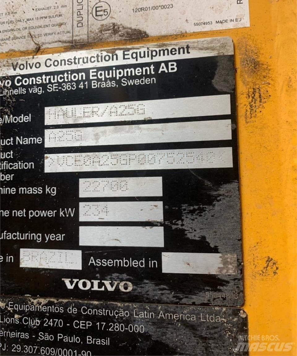 Volvo A25G Dumpperit