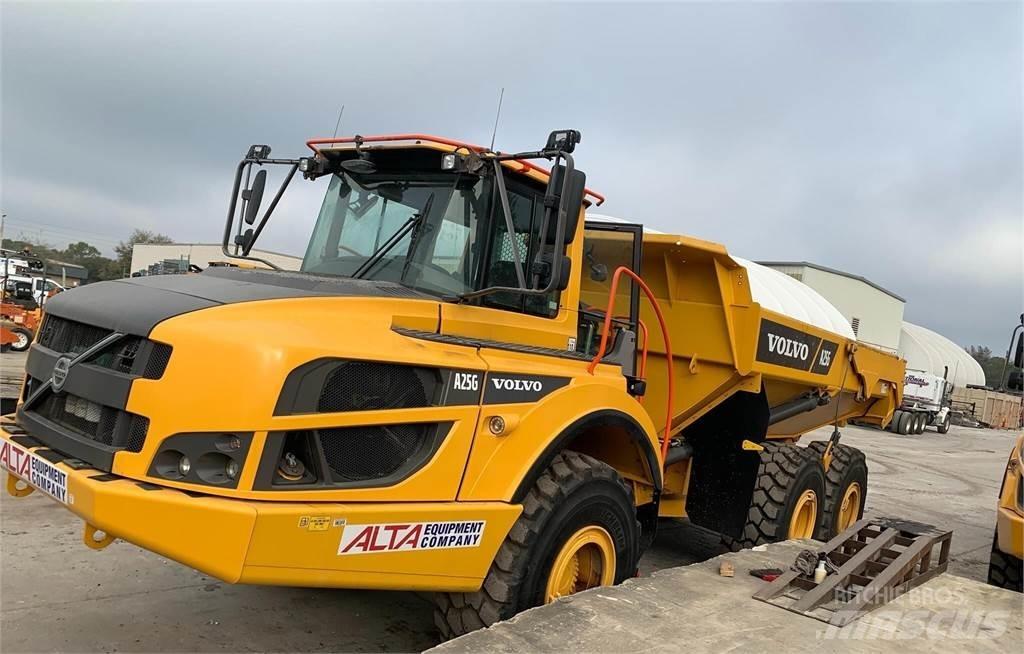 Volvo A25G Dumpperit