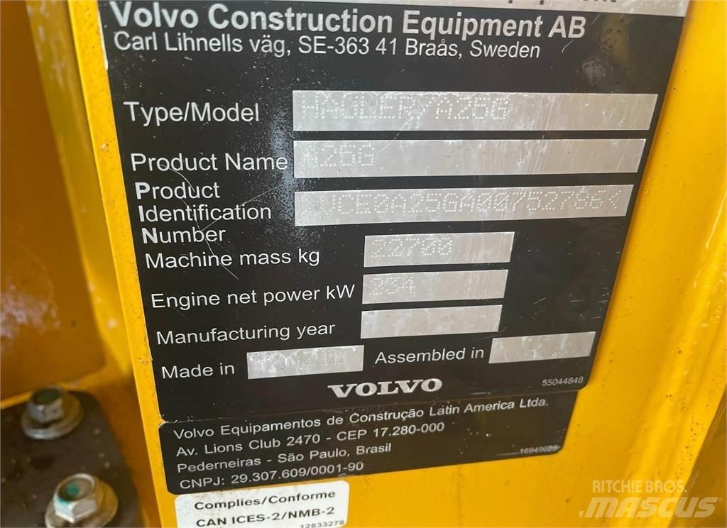 Volvo A25G Dumpperit