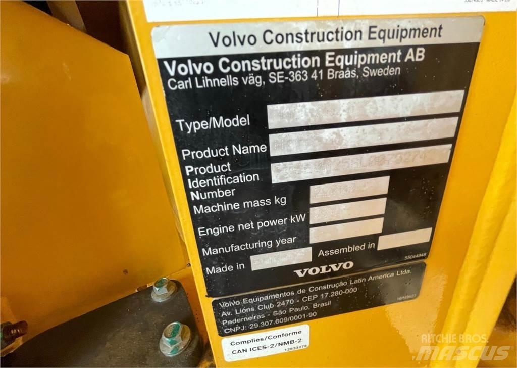 Volvo A25G Dumpperit
