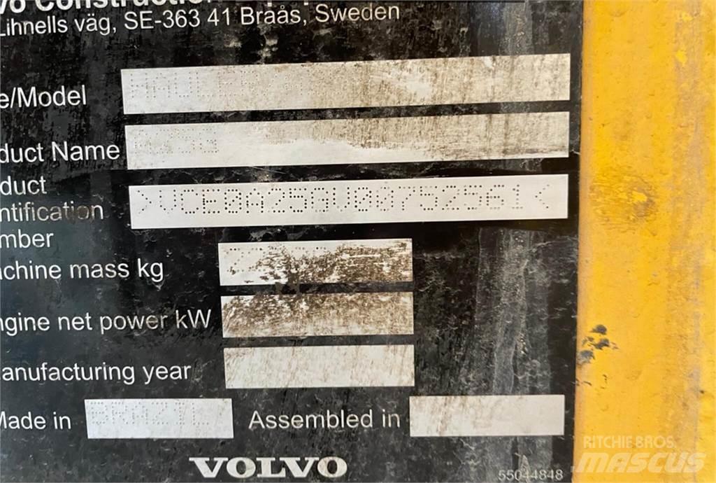 Volvo A25G Dumpperit