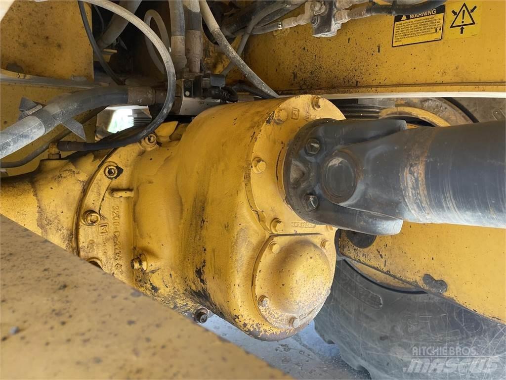 Volvo A40G Vesisäiliöautot