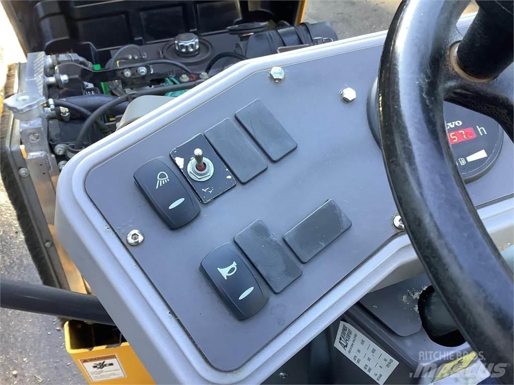Volvo DD25B Tandemjyrät