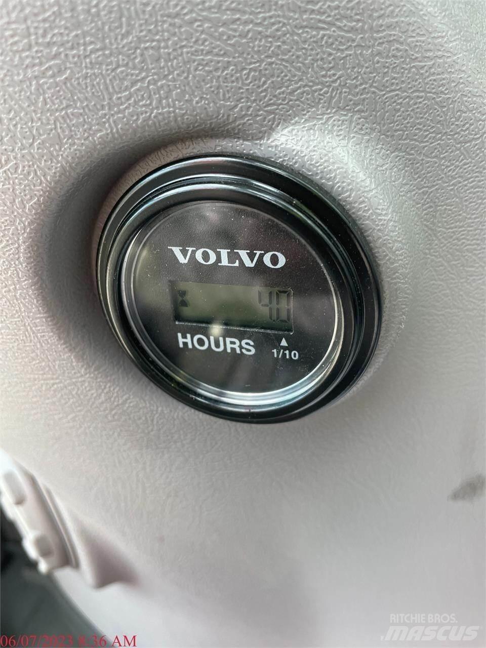 Volvo EC140EL Telakaivukoneet