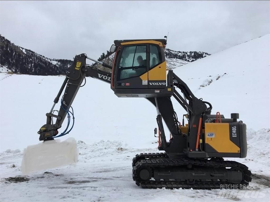 Volvo EC140EL Telakaivukoneet