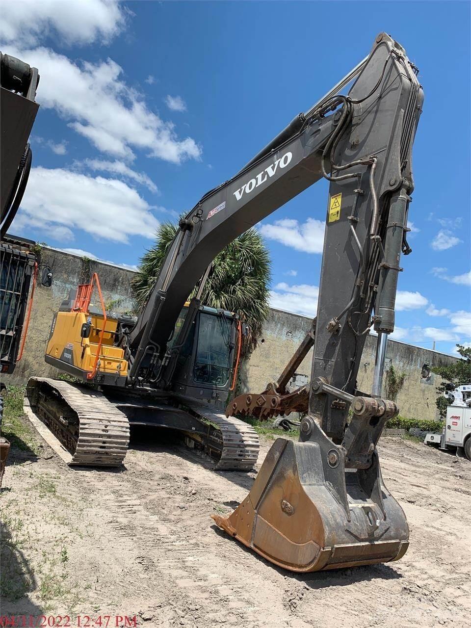 Volvo EC300EL Telakaivukoneet