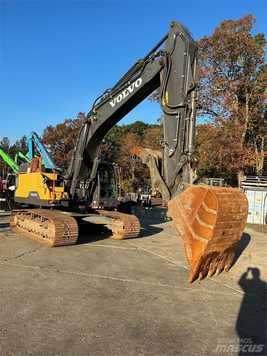 Volvo EC380EL Telakaivukoneet