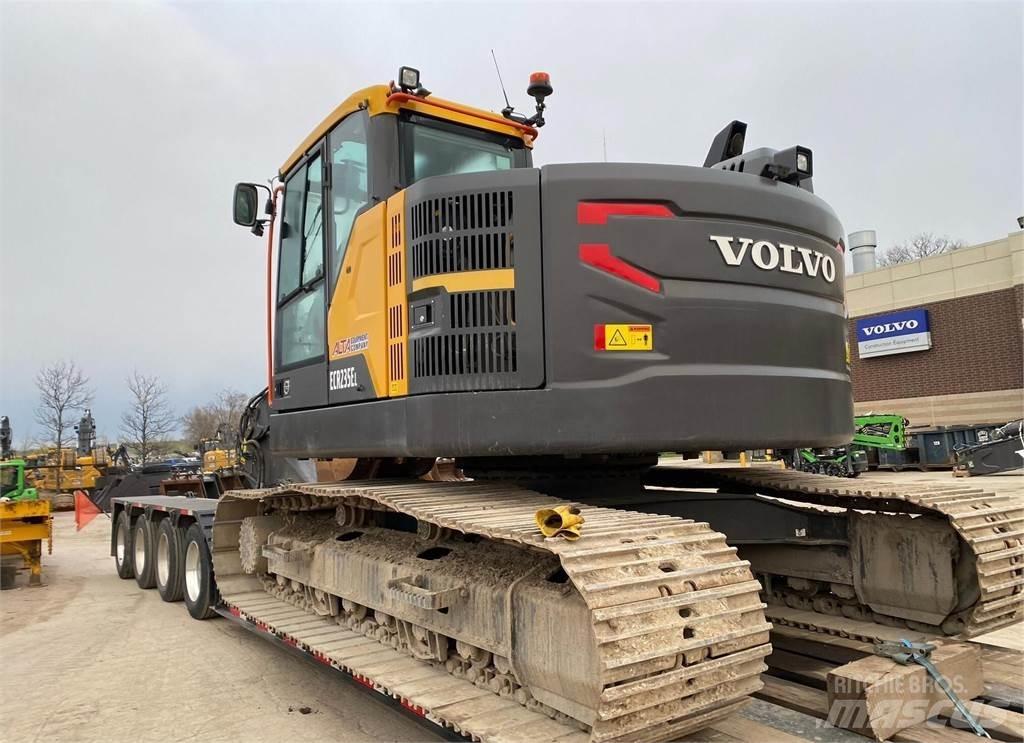 Volvo ECR235EL Telakaivukoneet