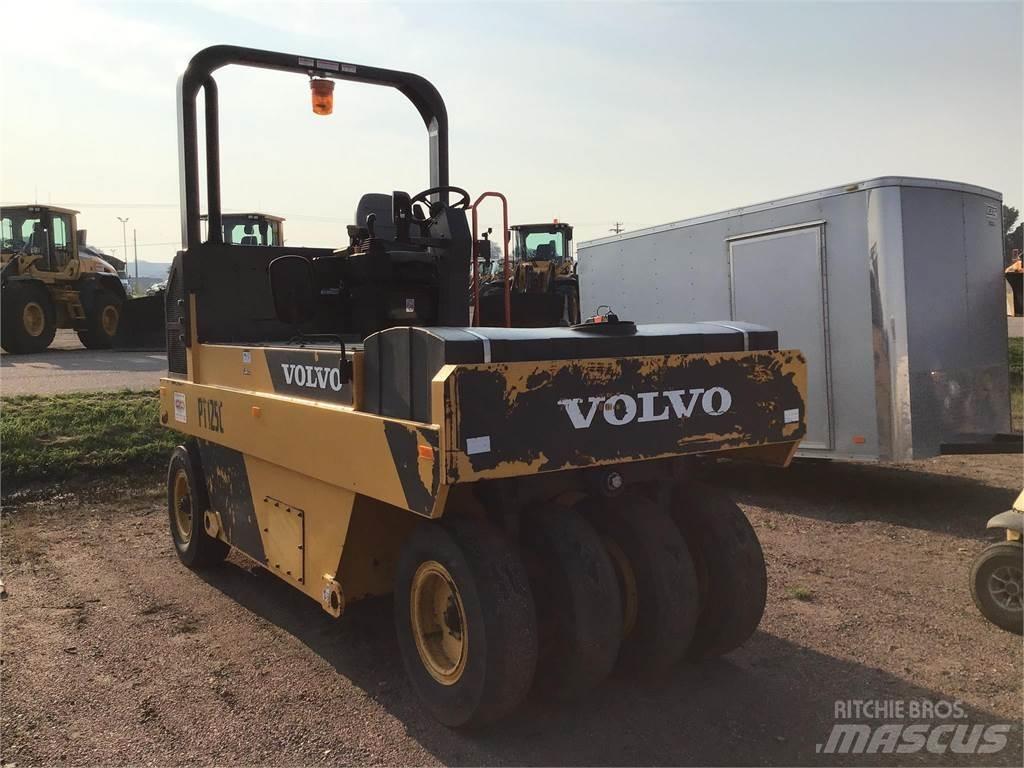 Volvo PT125C Kumipyöräjyrät