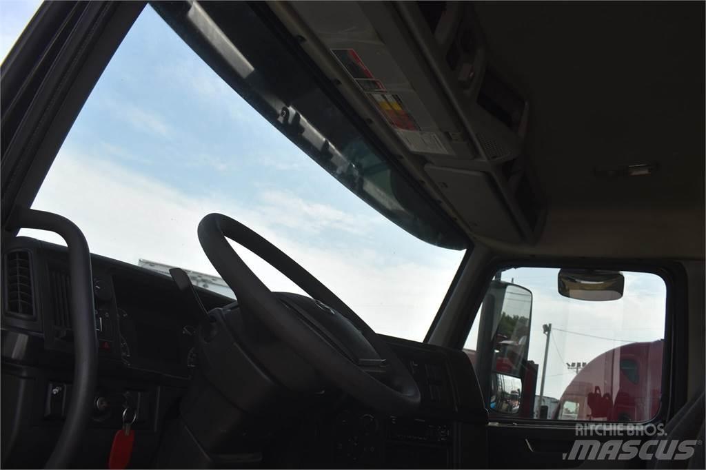 Volvo VHD104F300 Sora- ja kippiautot