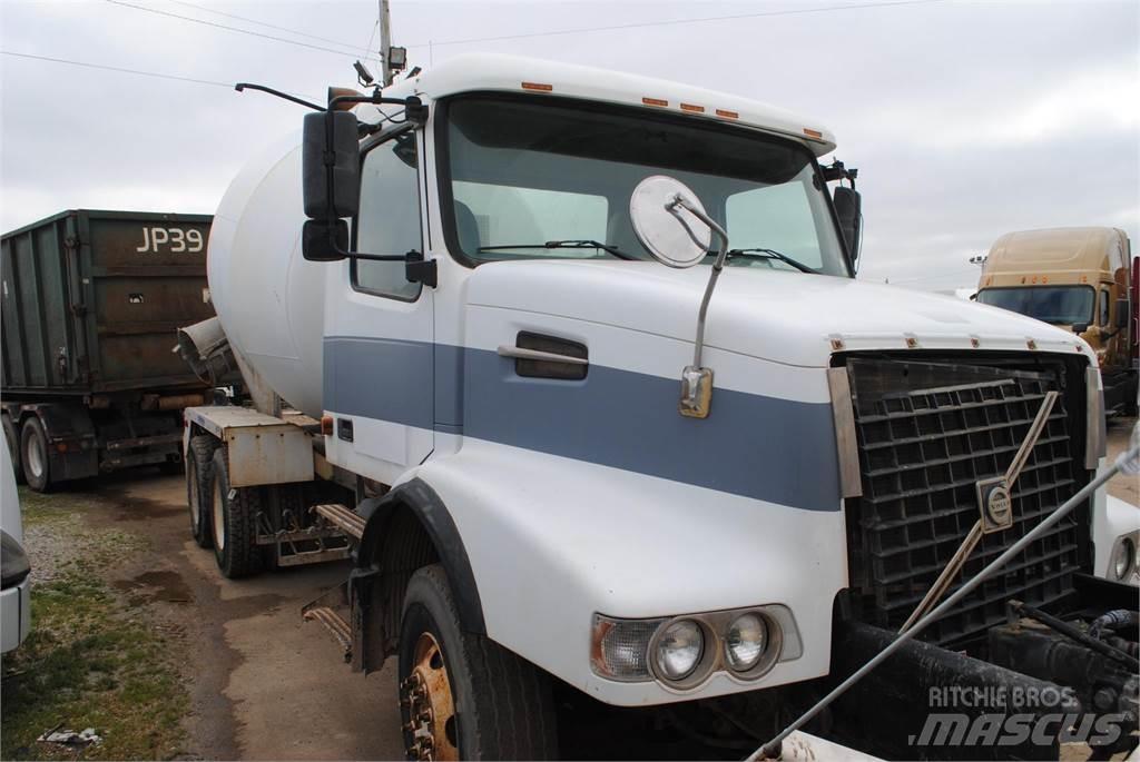 Volvo VHD64B200 Betonikuorma-autot