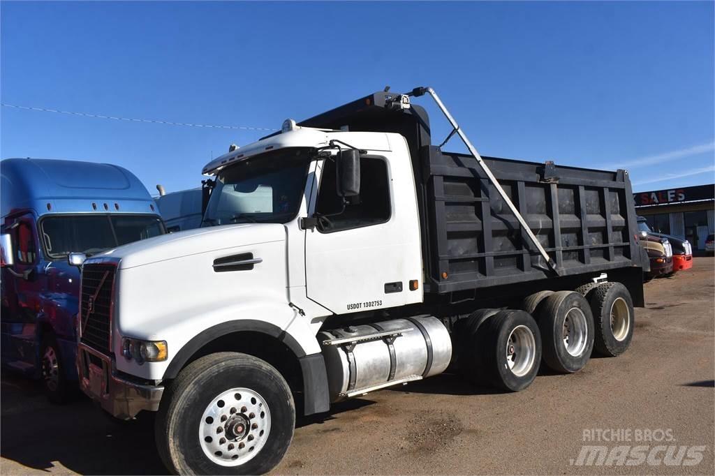 Volvo VHD64F200 Sora- ja kippiautot