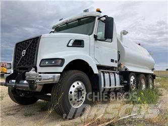 Volvo VHD84B300 Vesisäiliöautot