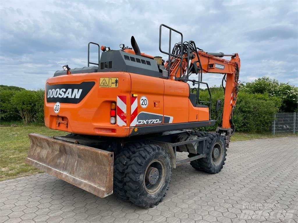 Doosan DX170W-5 Pyöräkaivukoneet