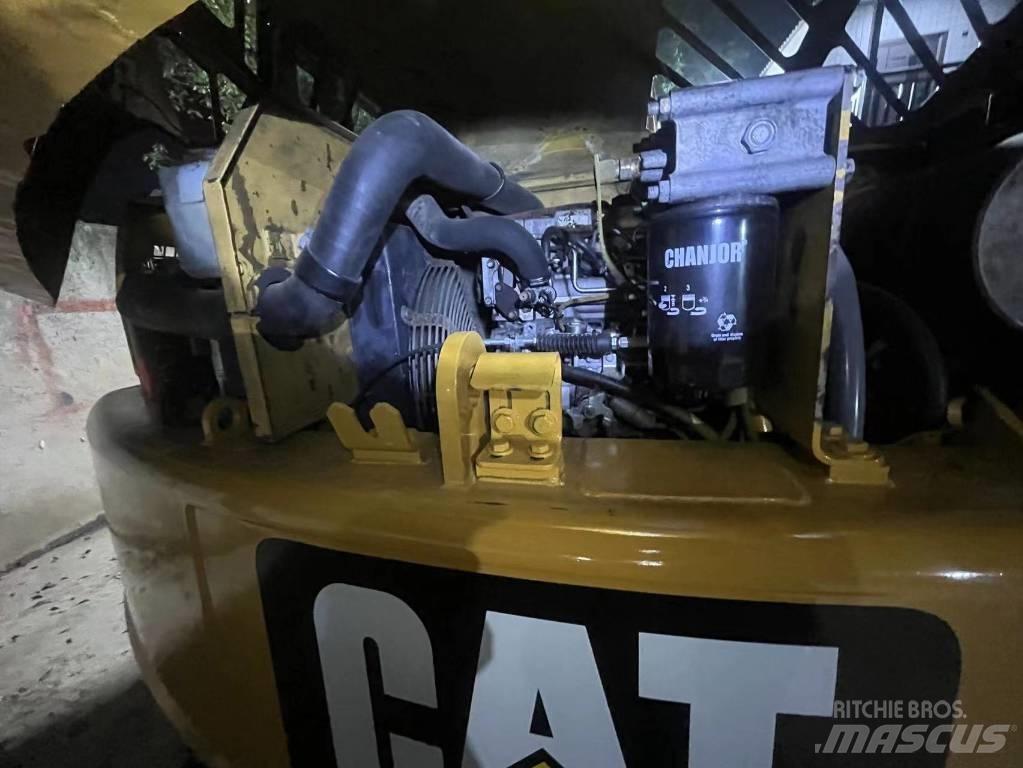 CAT 307 D Telakaivukoneet