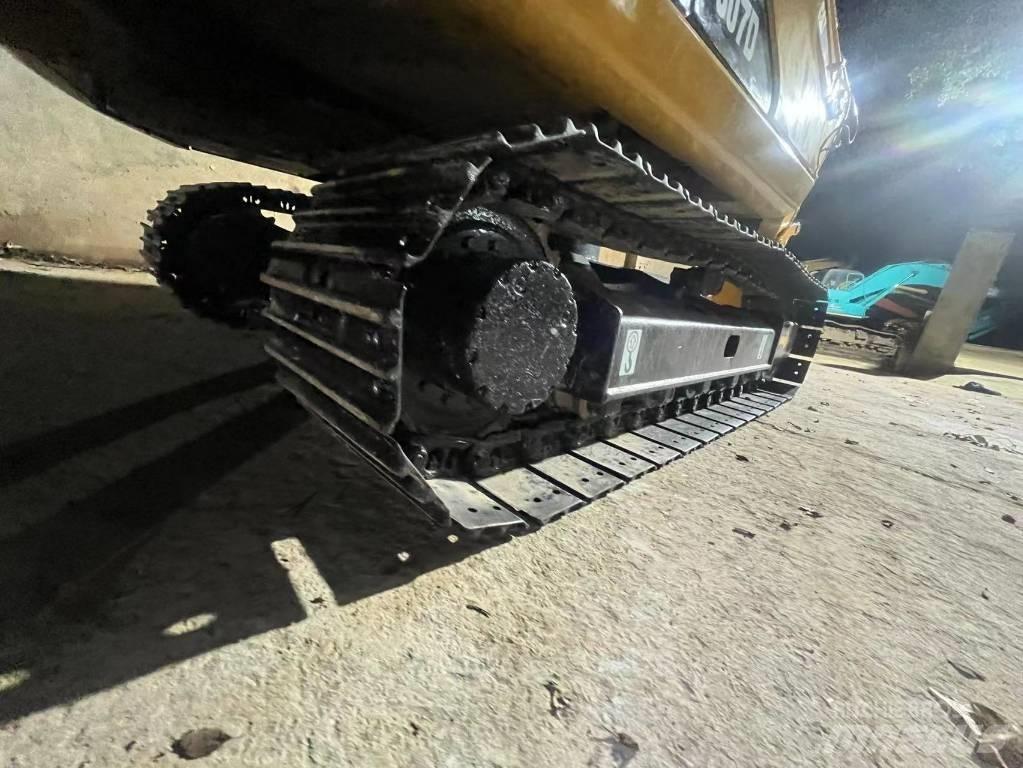 CAT 307 D Telakaivukoneet