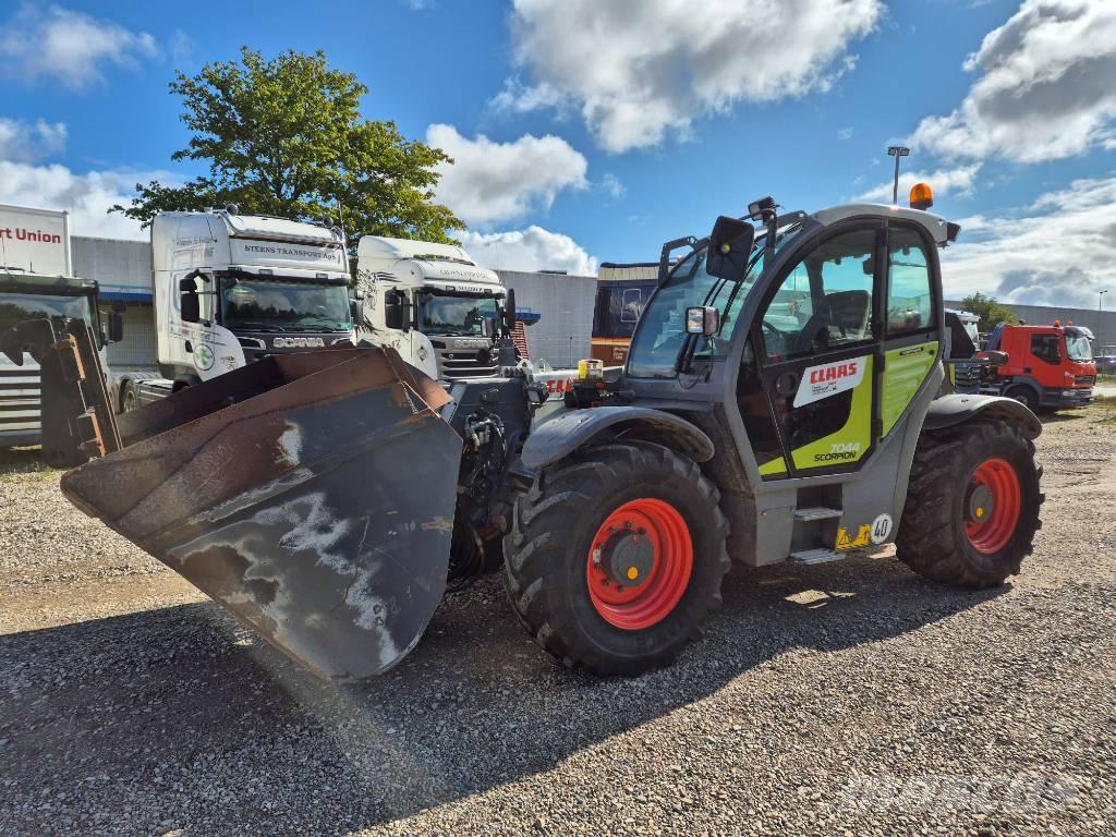 CLAAS Scorpion 7044 Maatalouskurottajat