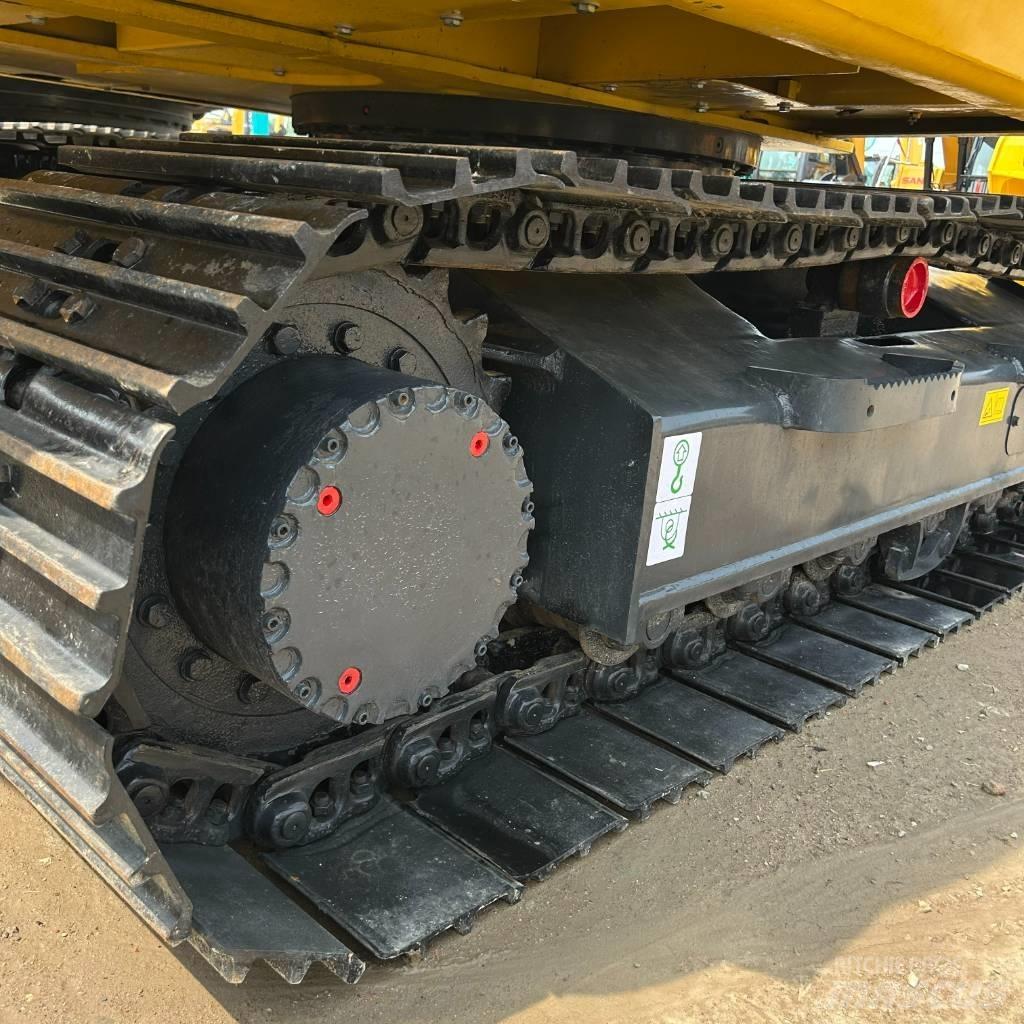 Komatsu 130 Telakaivukoneet