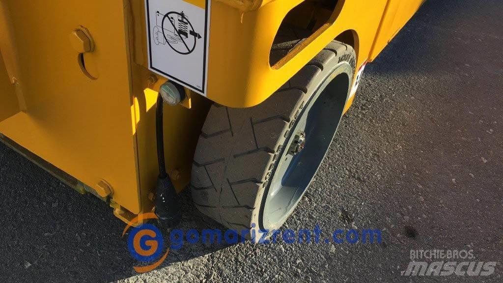 Haulotte Compact 10 Saksilavat
