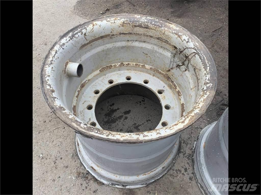 Gremo 1350 24x26,5 Renkaat ja vanteet