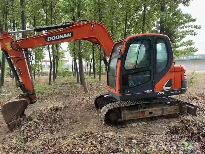 Doosan DX75 Telakaivukoneet