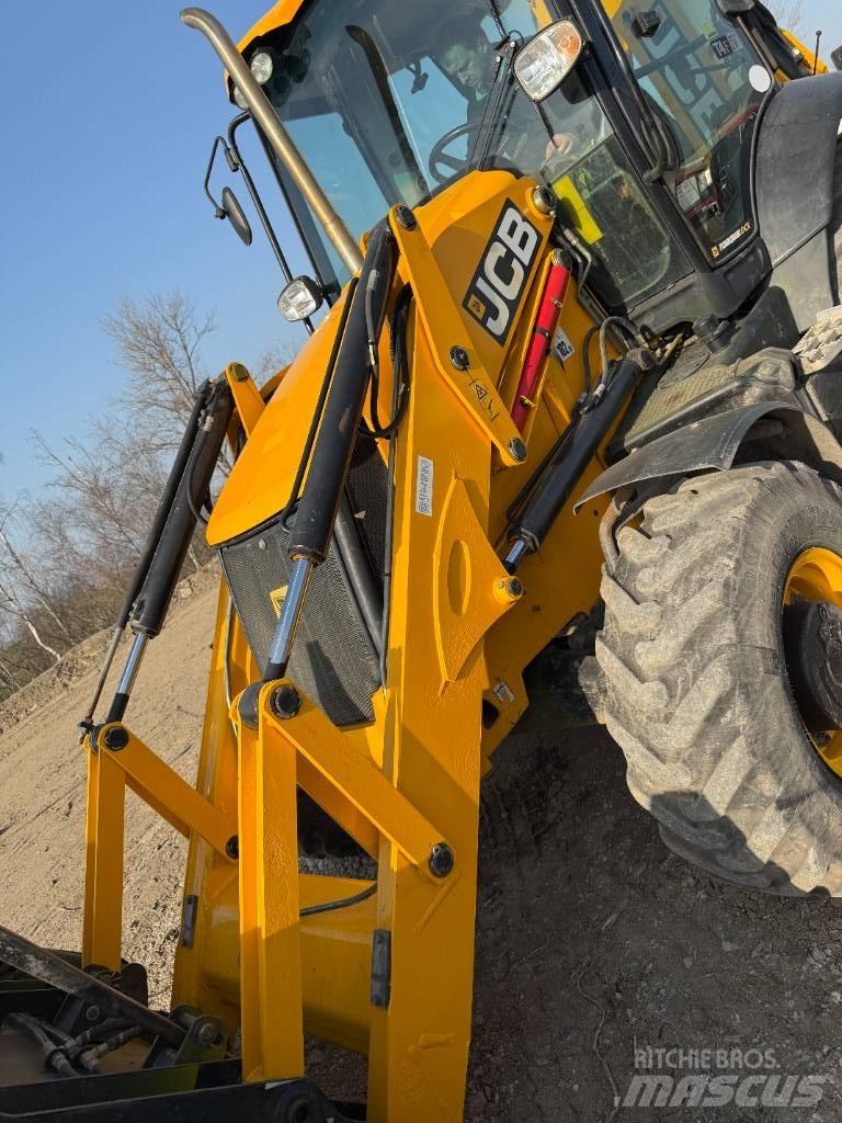 JCB 3 CX 14 Kaivurikuormaajat