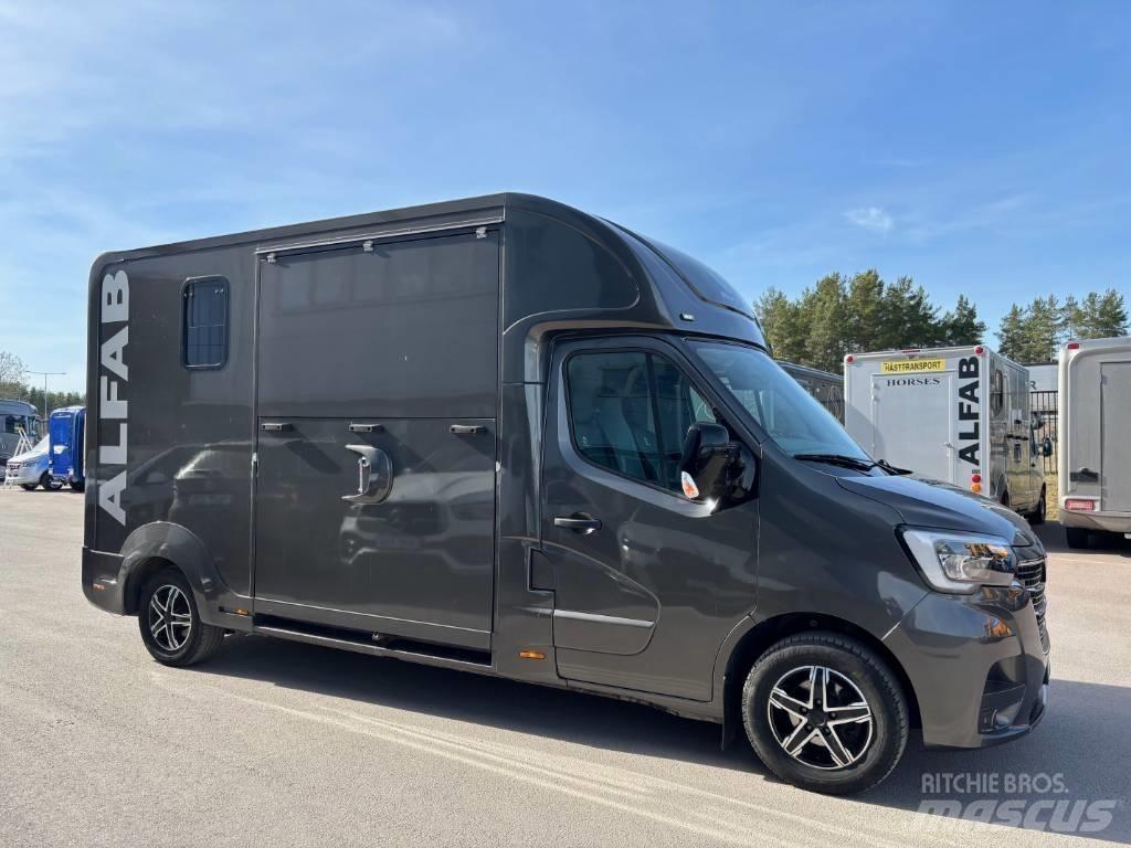 Renault Master Eläinkuljetusautot