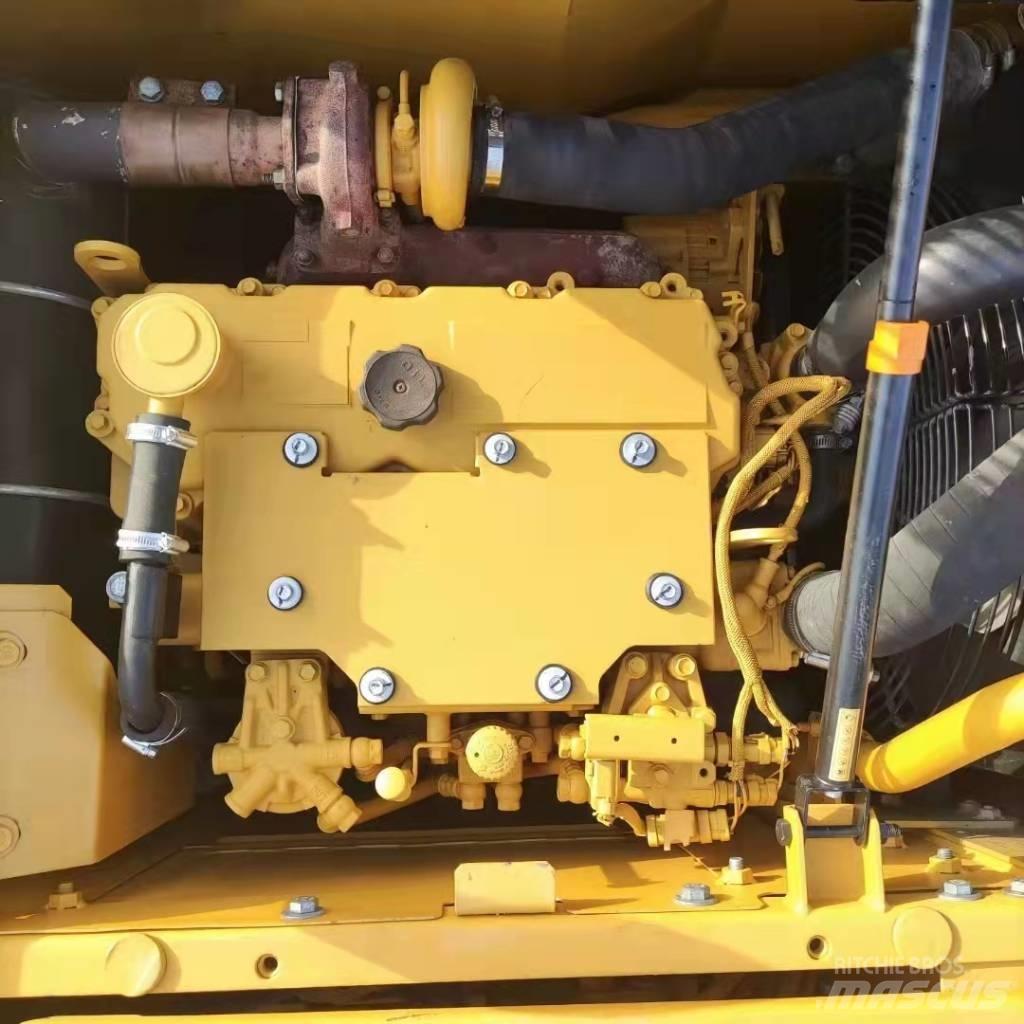 CAT 312 D Telakaivukoneet