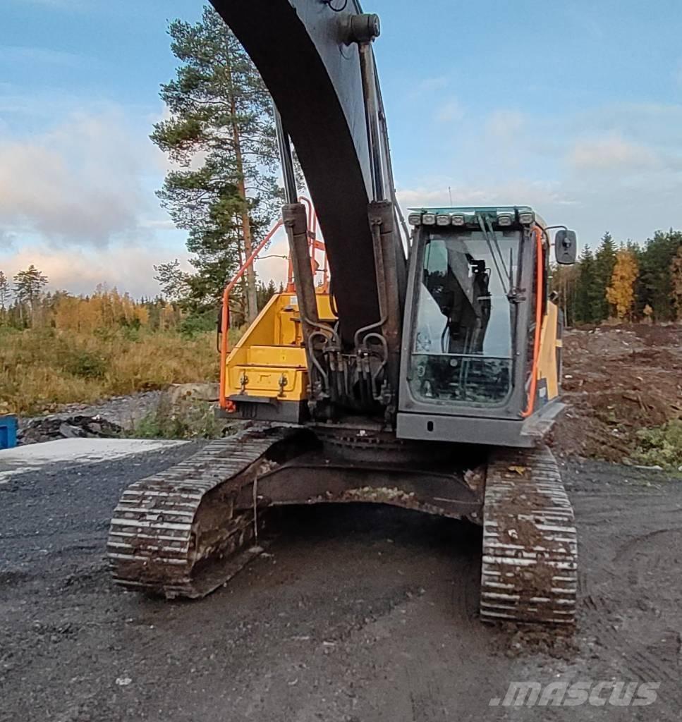 Volvo EC 300EL Telakaivukoneet
