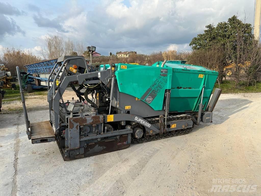 Vögele Super 800 Asfalttikoneet